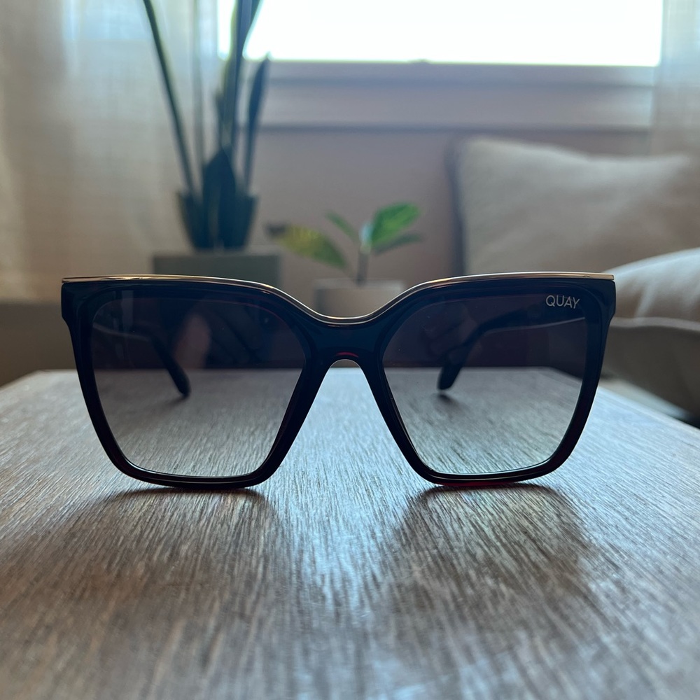 Quay - Level Up - Maroon Frame